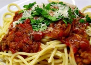 Homemade Spaghetti with Rich Meat Sauce